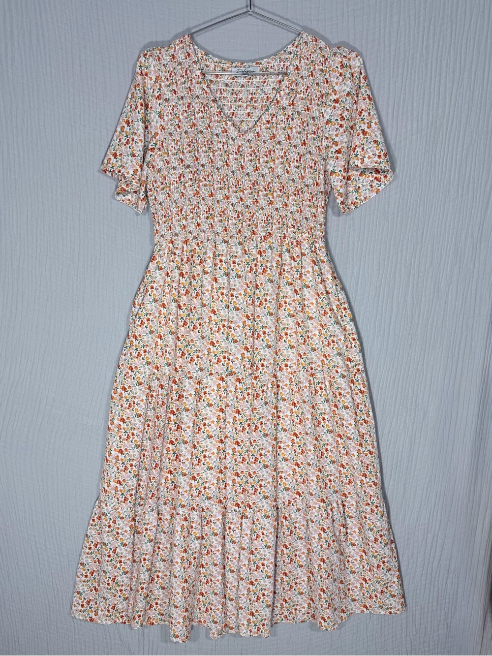 🌷 NWOT | Polagram | Cream Floral Smocked Midi Dress | size M - Picture 2 of 6